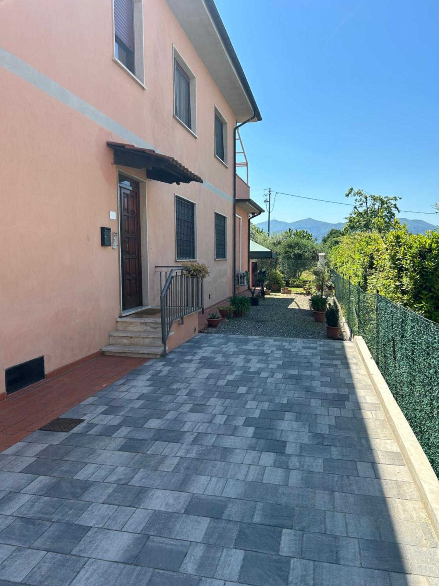 Albi'S House,Terrazza ,Wi-Fi, Parcheggio, Ac Daire Lucca Dış mekan fotoğraf