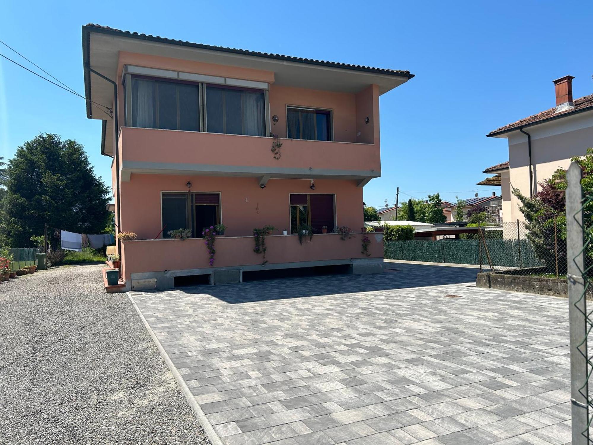 Albi'S House,Terrazza ,Wi-Fi, Parcheggio, Ac Daire Lucca Dış mekan fotoğraf